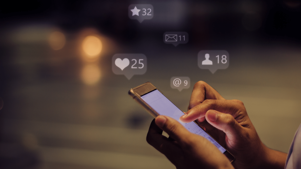 Sosmed Modern Keren atau Bikin Ketagihan?